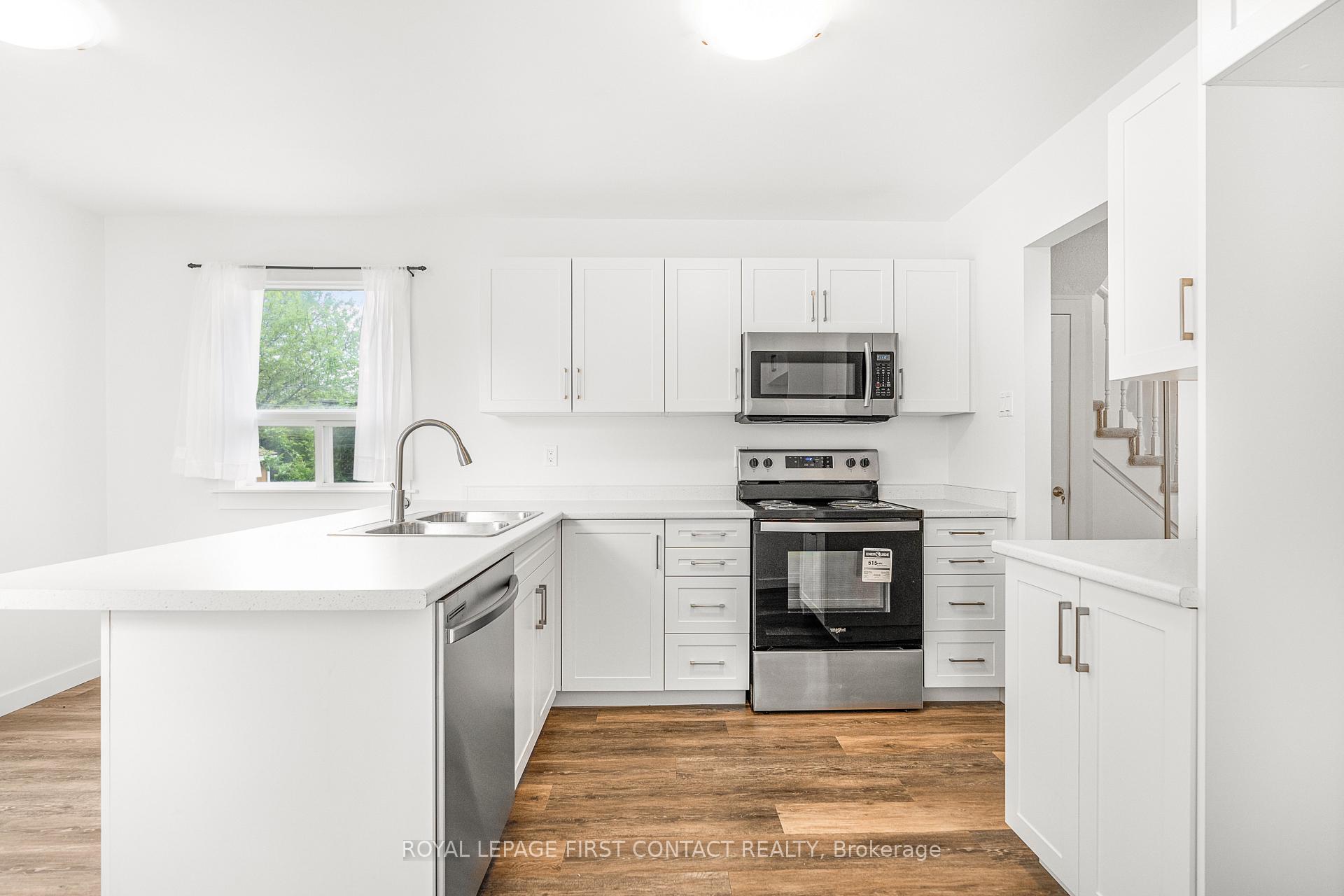 Photo 10 of Unit Upper Level, 8 Rosenfeld Drive, Barrie, 400 East — HOMEH
