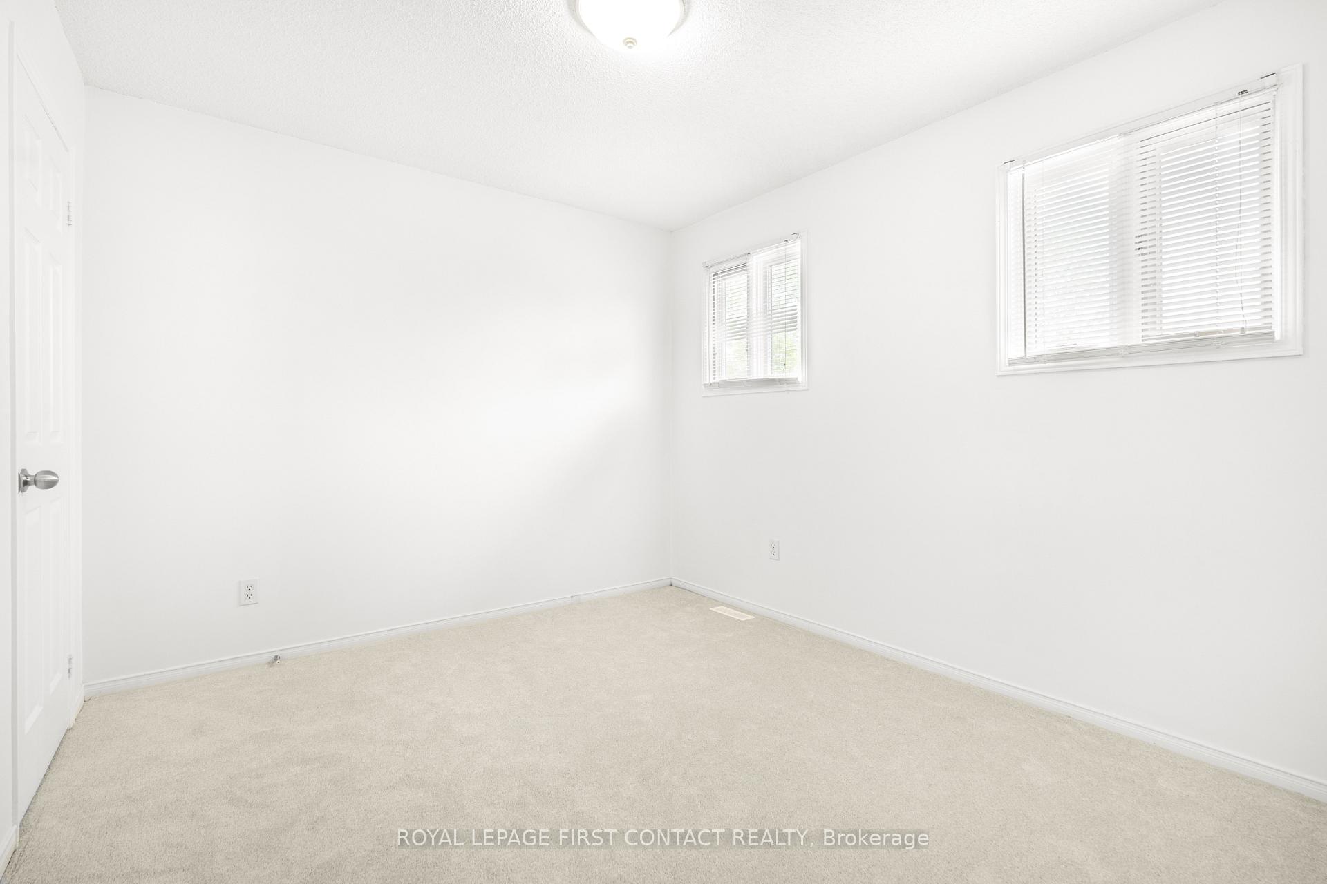 Photo 12 of Unit Upper Level, 8 Rosenfeld Drive, Barrie, 400 East — HOMEH