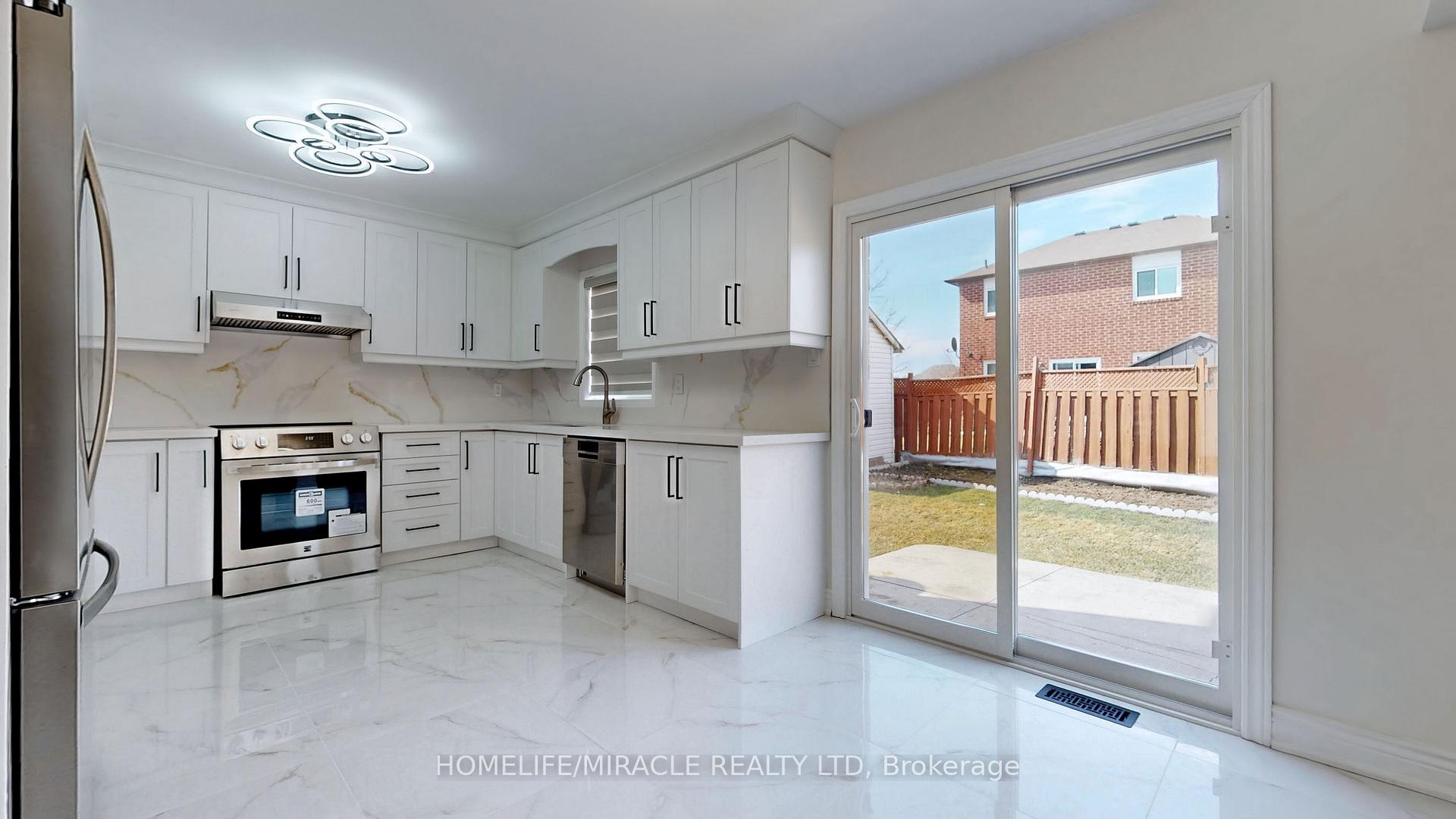 Photo 13 of 17 Beaverhall Road, Brampton, Brampton West — HOMEH