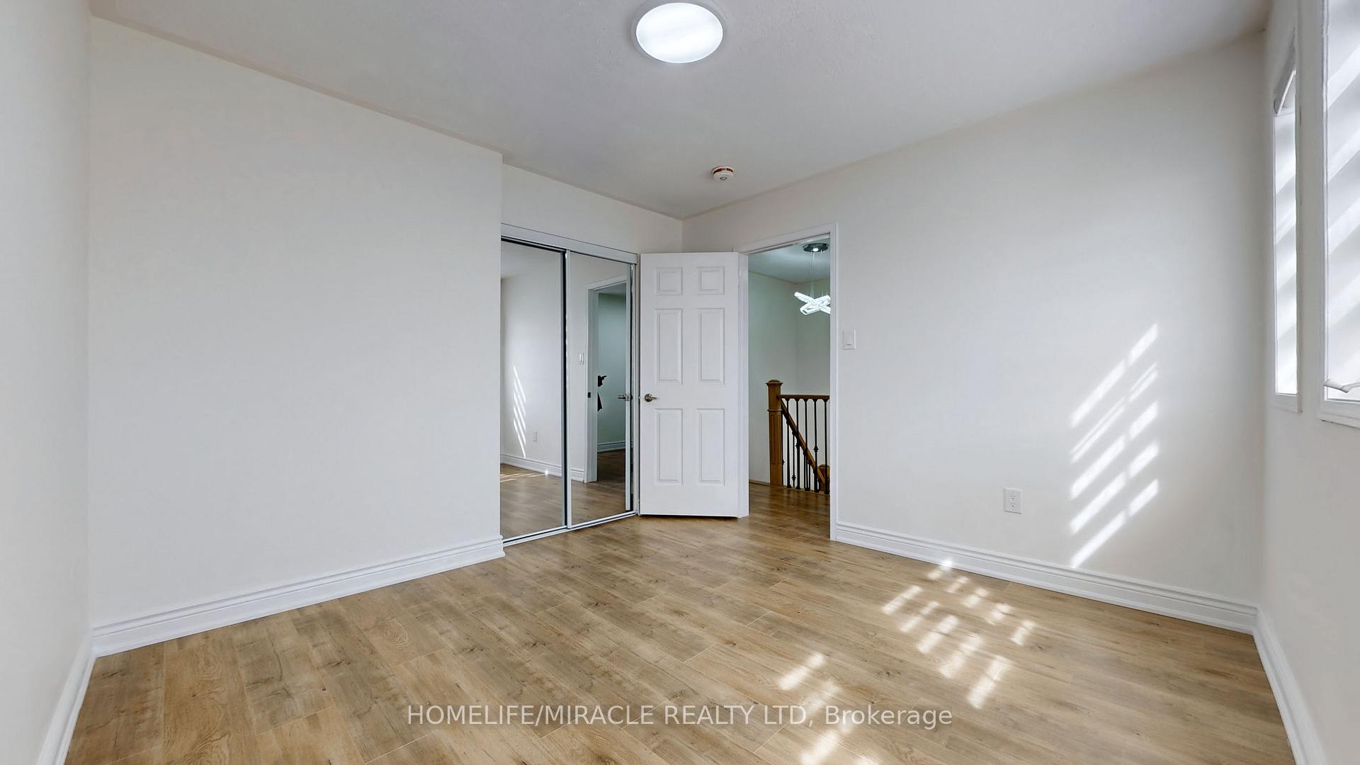 Photo 29 of 17 Beaverhall Road, Brampton, Brampton West — HOMEH