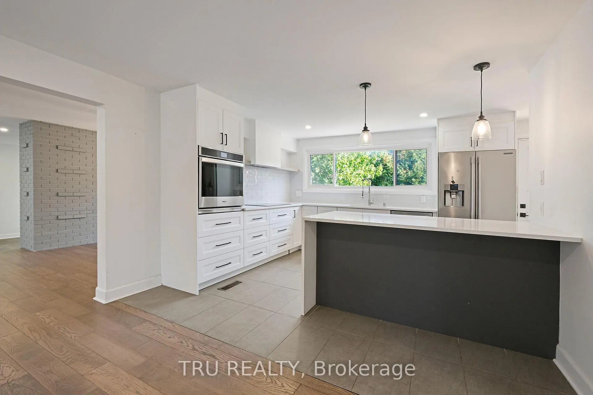 Photo 14 of 12 Apache Crescent, Ottawa, City View/Skyline/Fisher Heights/Parkwood Hills — HOMEH