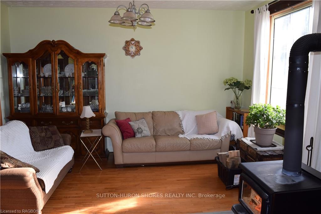 Photo 10 of 2000 Bruce Road 10, Arran-Elderslie — HOMEH