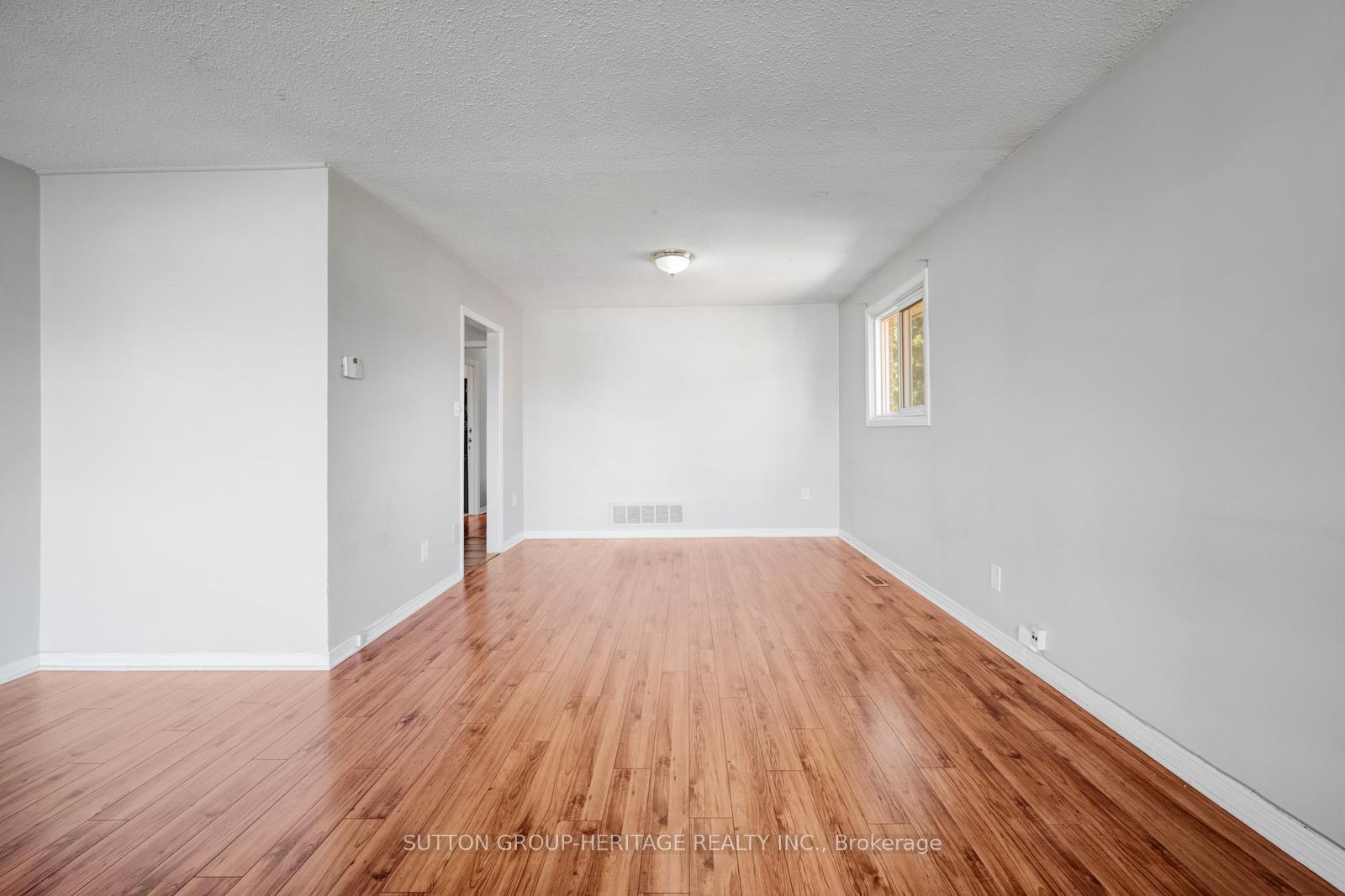 Photo 10 of 8 Poinsettia Place, Brampton, Northgate — HOMEH
