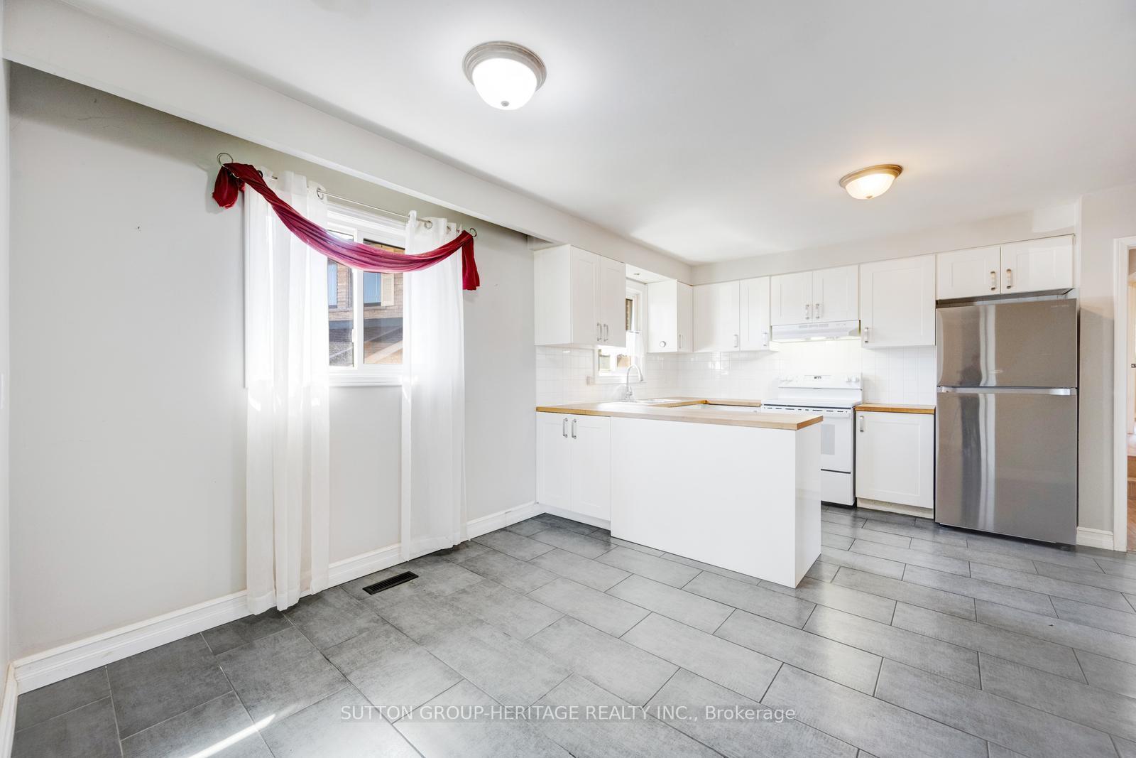 Photo 14 of 8 Poinsettia Place, Brampton, Northgate — HOMEH