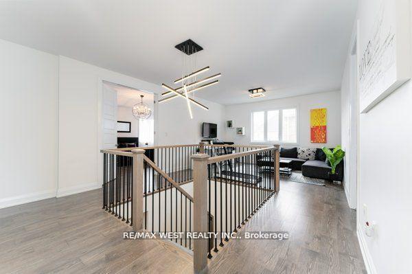 Photo 16 of 6 Forest Grove Court, Aurora, Rural Aurora — HOMEH