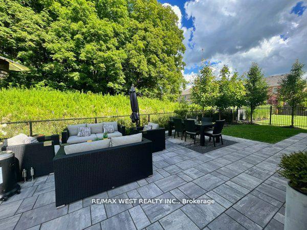 Photo 40 of 6 Forest Grove Court, Aurora, Rural Aurora — HOMEH
