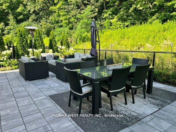 Photo 33 of 6 Forest Grove Court, Aurora, Rural Aurora — HOMEH