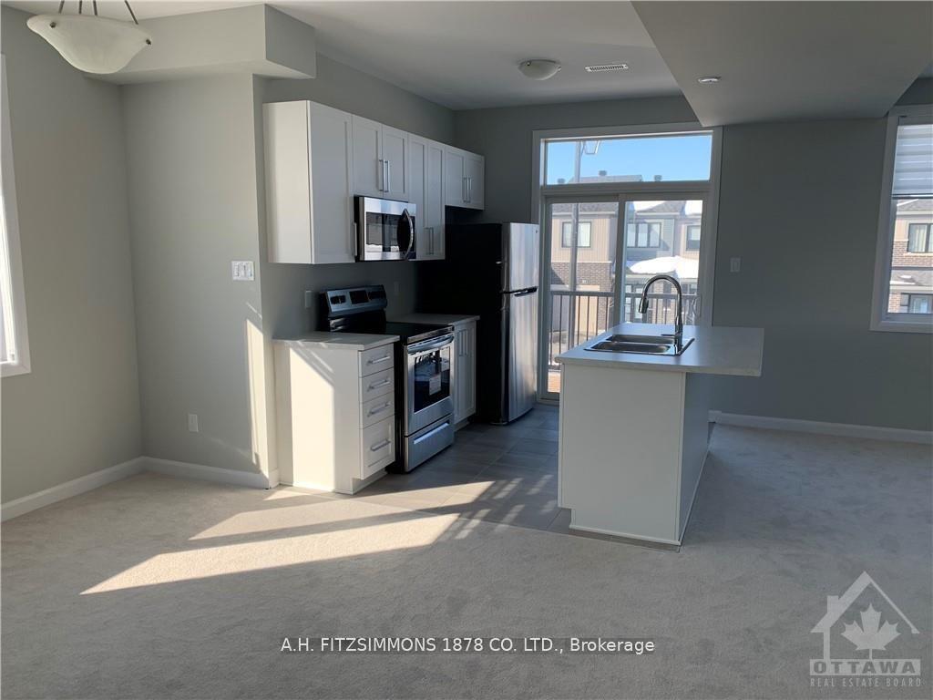 Photo 2 of 100 Teelin Circle, Ottawa, Barrhaven - Half Moon Bay — HOMEH