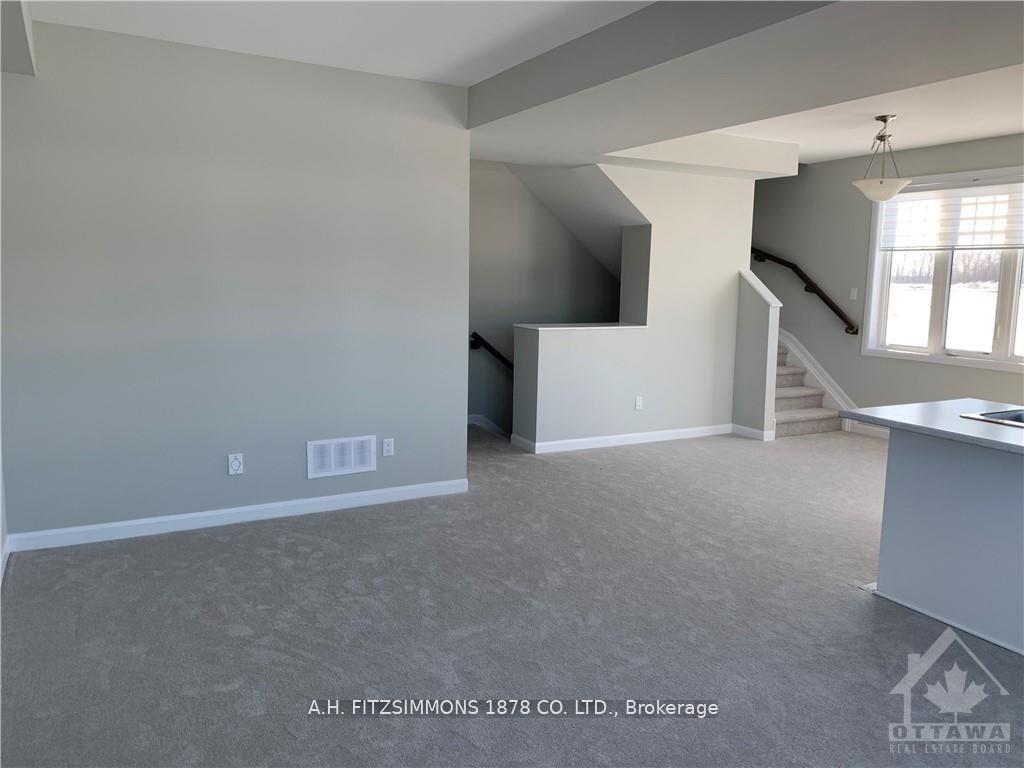 Photo 14 of 100 Teelin Circle, Ottawa, Barrhaven - Half Moon Bay — HOMEH