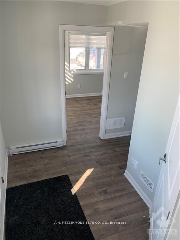 Photo 7 of 100 Teelin Circle, Ottawa, Barrhaven - Half Moon Bay — HOMEH