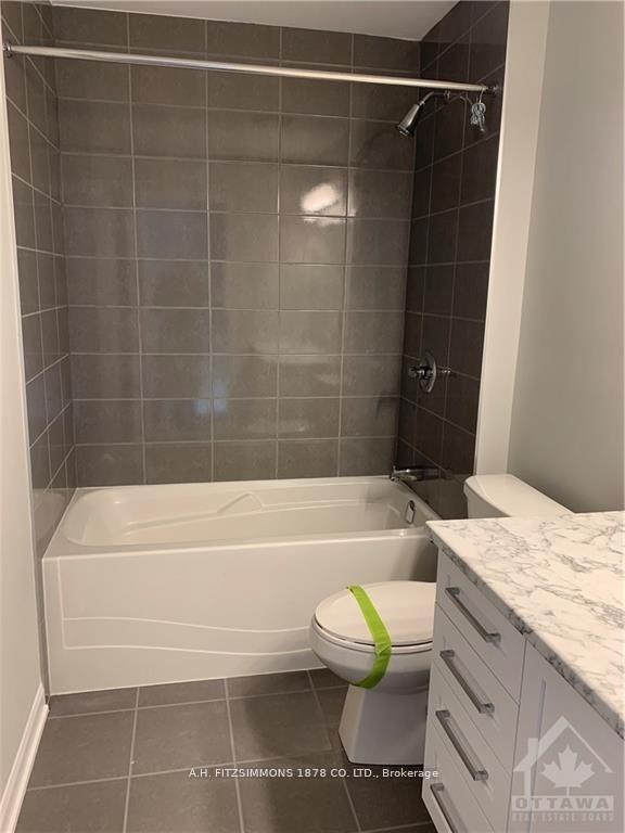 Photo 9 of 100 Teelin Circle, Ottawa, Barrhaven - Half Moon Bay — HOMEH