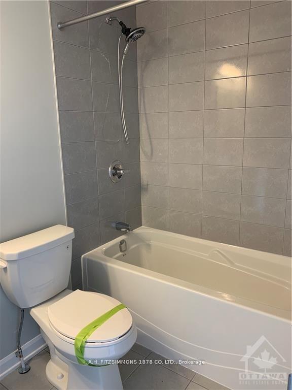Photo 11 of 100 Teelin Circle, Ottawa, Barrhaven - Half Moon Bay — HOMEH