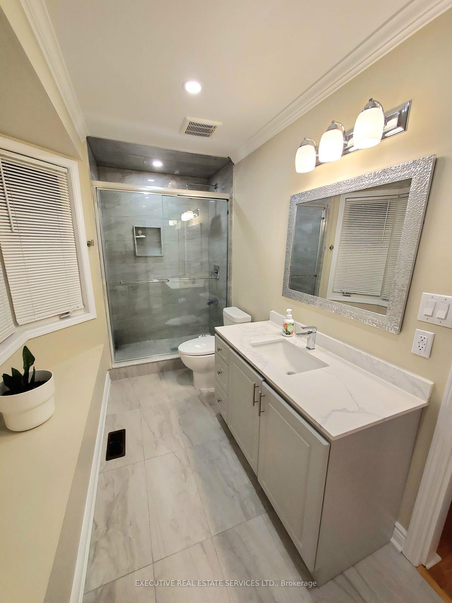 Photo 14 of 63 Jessop Drive, Brampton, Fletcher's Meadow — HOMEH