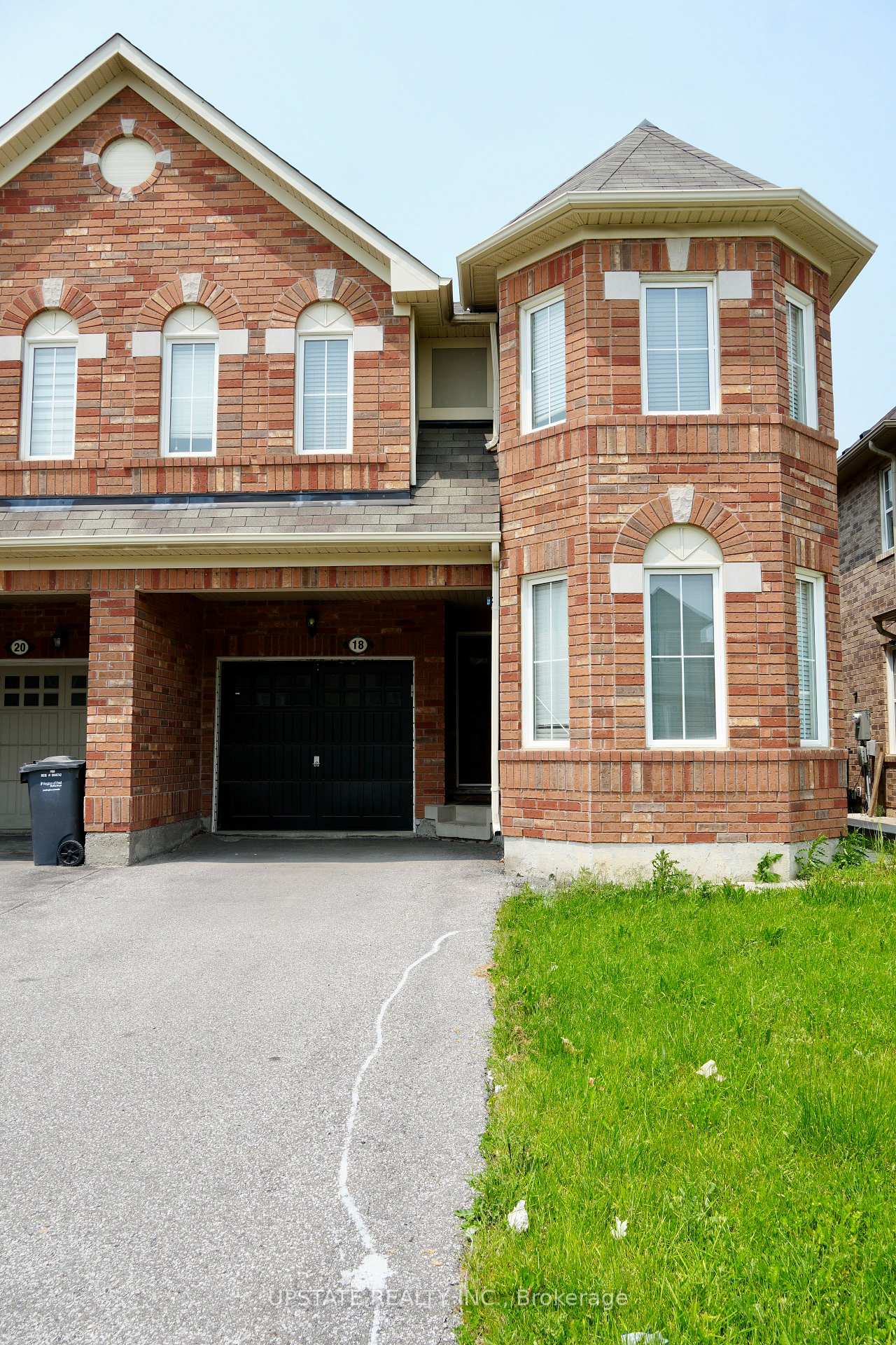 Photo 6 of Unit Upper, 18 Caliper Road, Brampton, Bram East — HOMEH