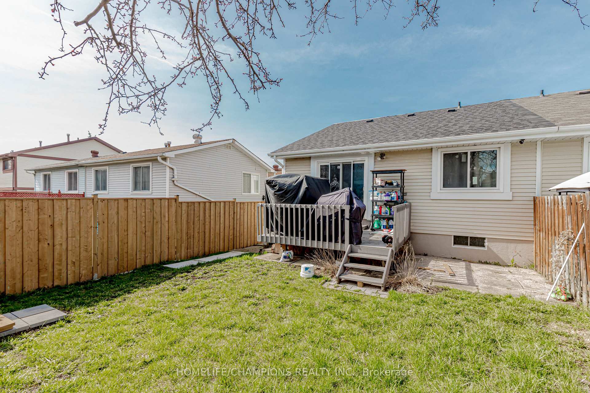 Photo 31 of 74 Greene Drive, Brampton, Madoc — HOMEH