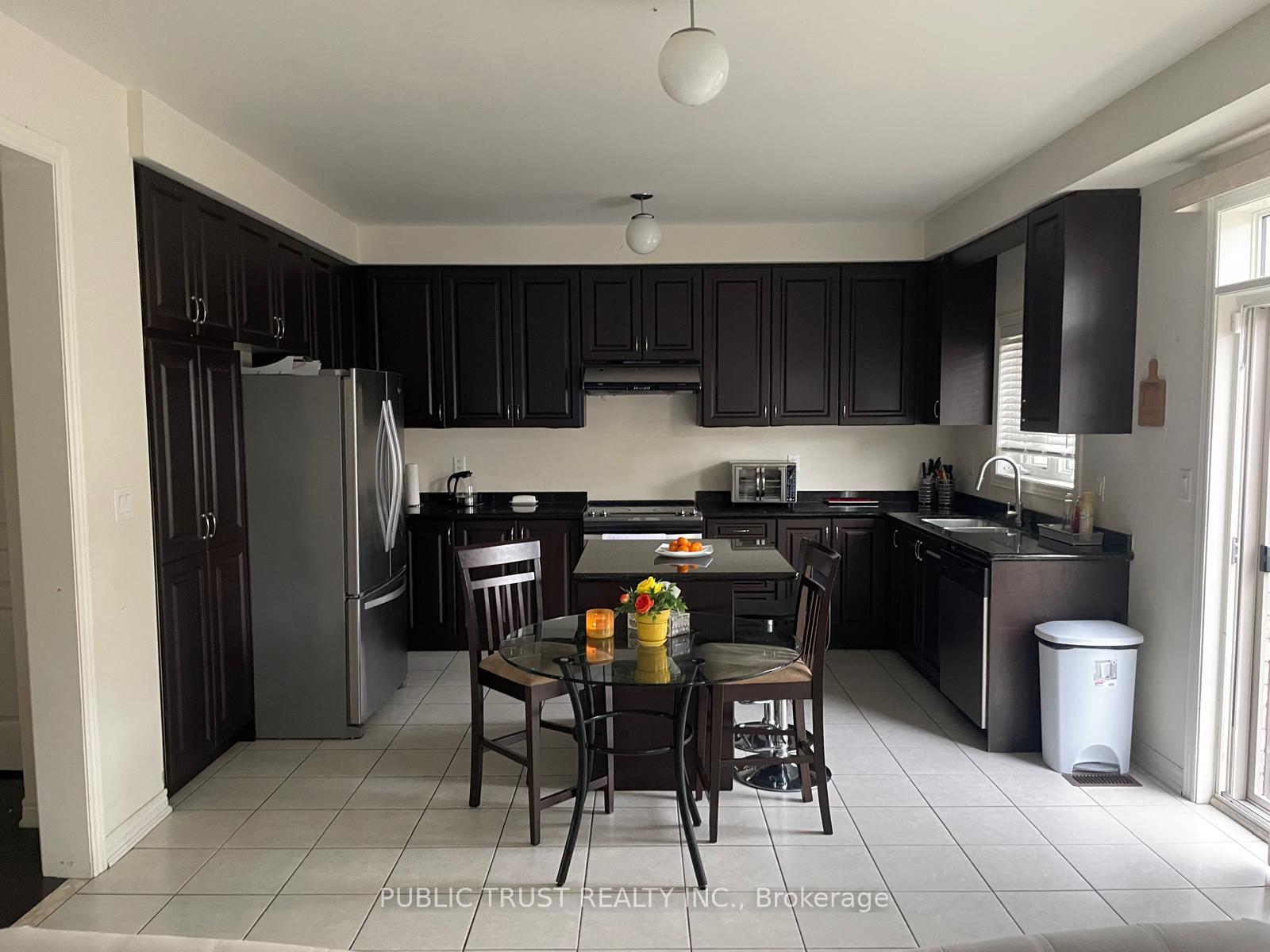 Photo 9 of 24 Masken Circle, Brampton, Northwest Brampton — HOMEH