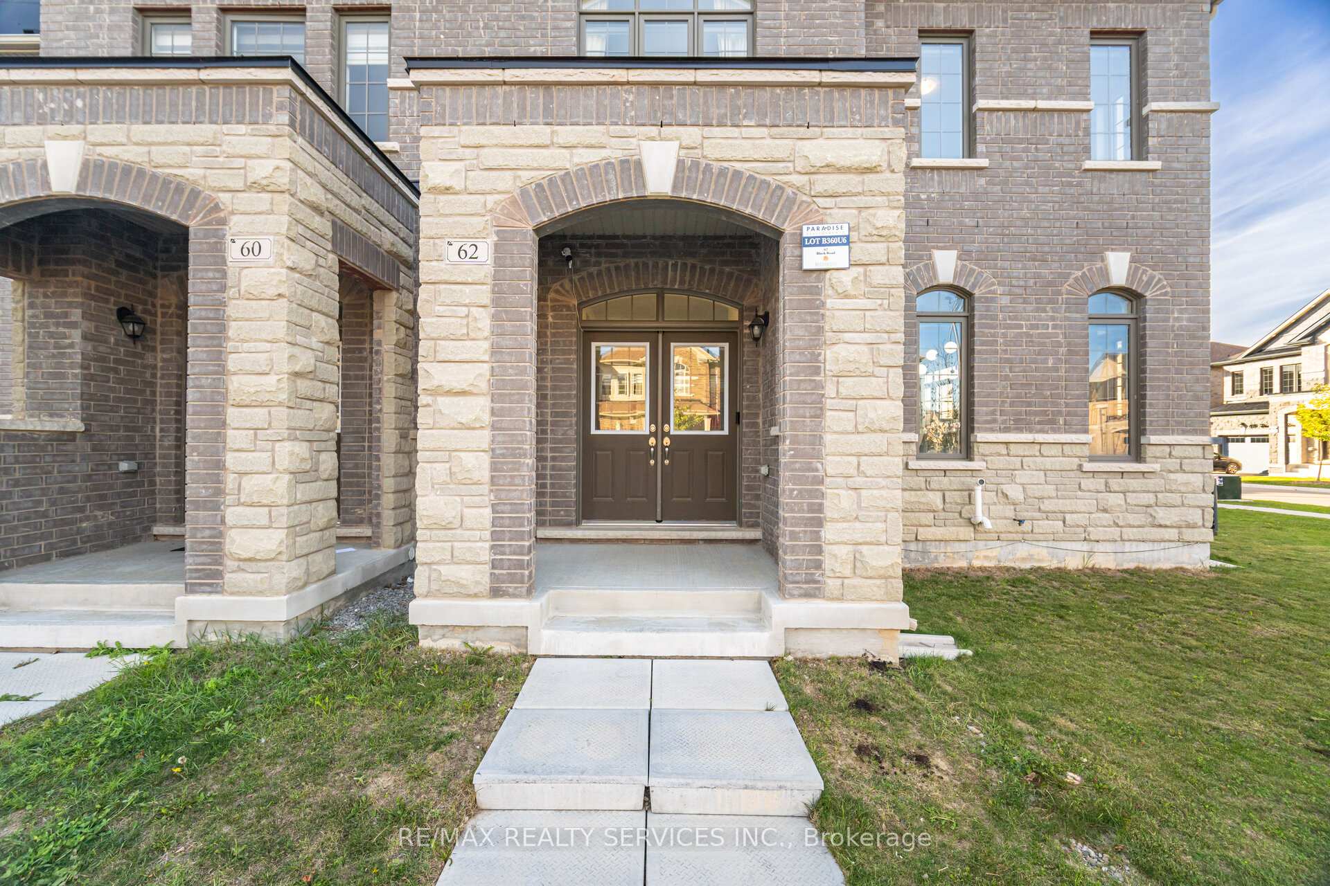 Photo 4 of 62 Block Road, Brampton, Northwest Brampton — HOMEH
