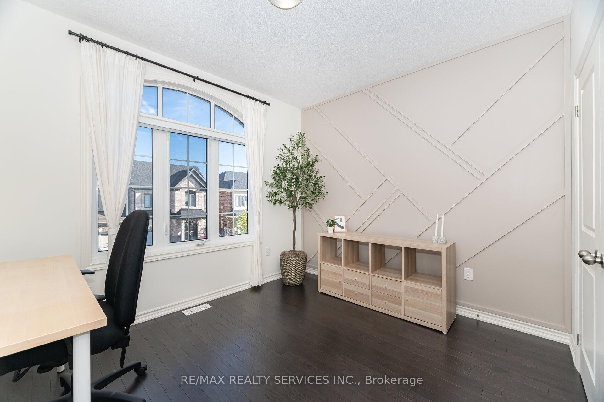 Photo 34 of 62 Block Road, Brampton, Northwest Brampton — HOMEH