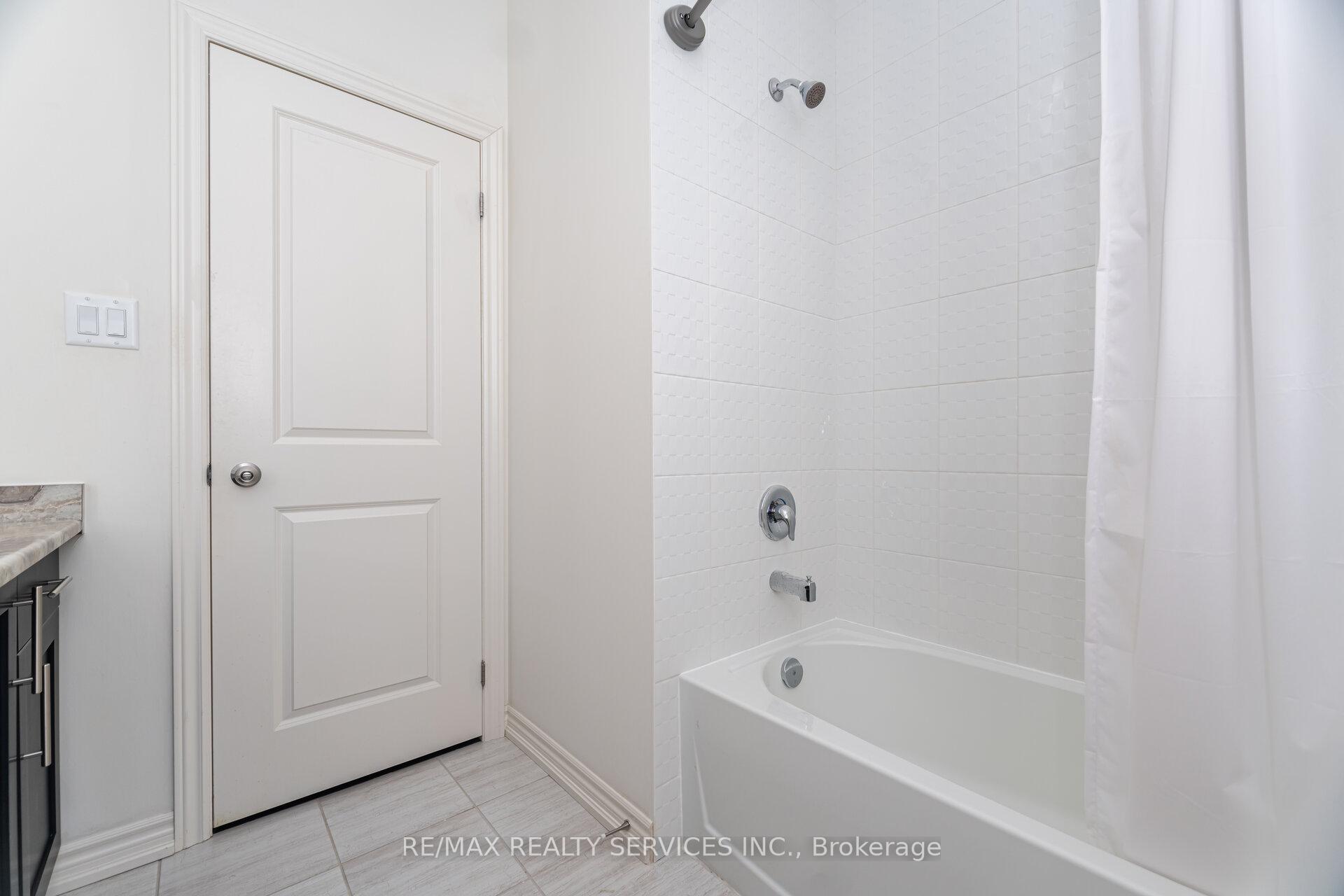 Photo 37 of 62 Block Road, Brampton, Northwest Brampton — HOMEH