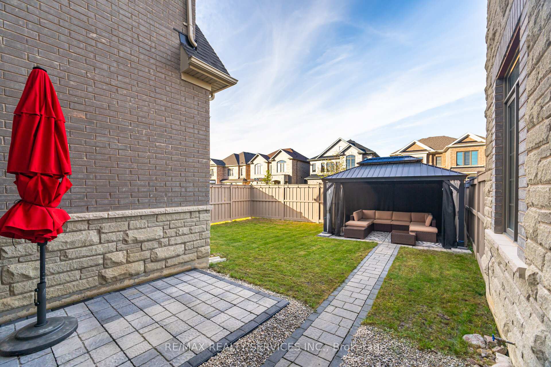 Photo 40 of 62 Block Road, Brampton, Northwest Brampton — HOMEH