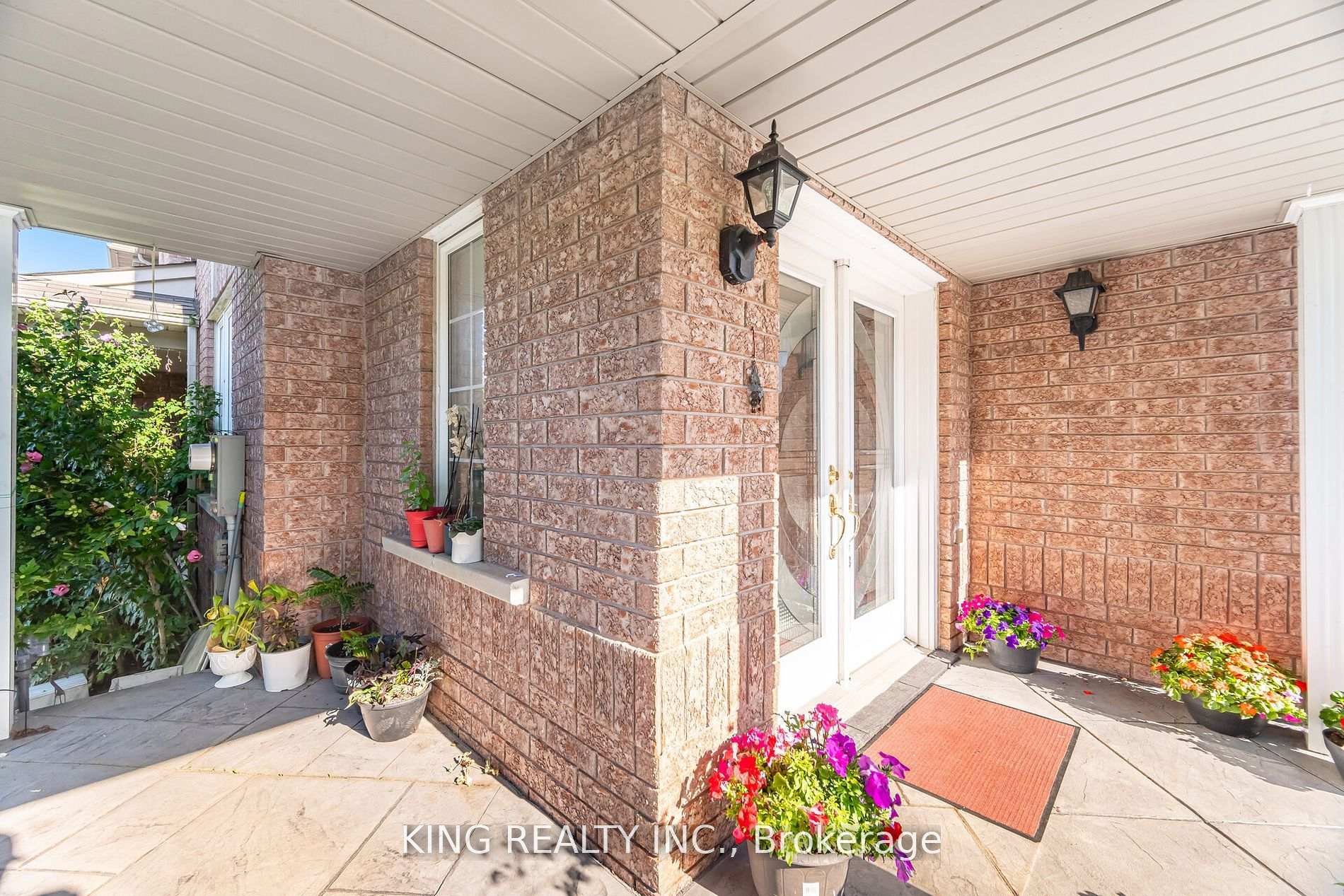 Photo 5 of 89 Crystal Glen Crescent, Brampton, Credit Valley — HOMEH