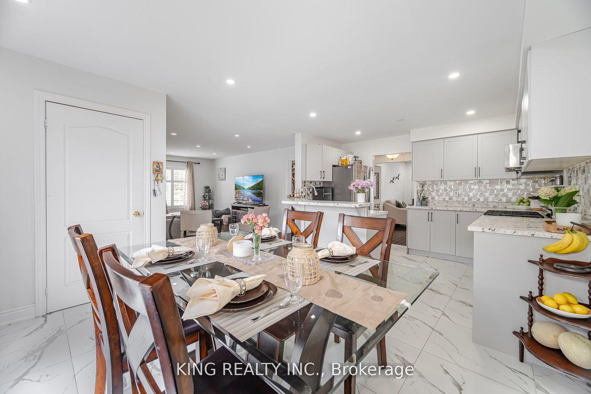 Photo 16 of 89 Crystal Glen Crescent, Brampton, Credit Valley — HOMEH