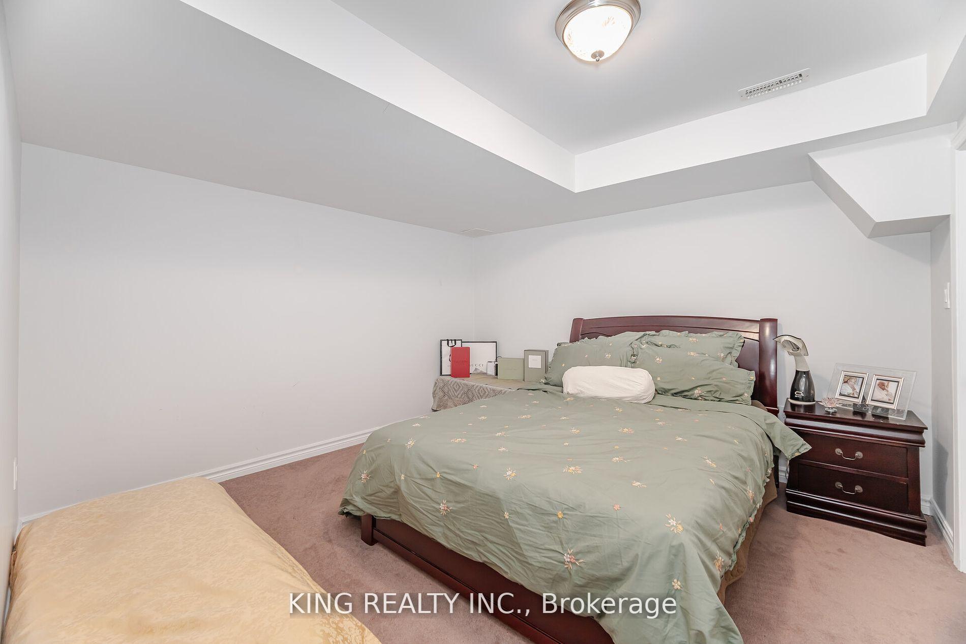 Photo 44 of 89 Crystal Glen Crescent, Brampton, Credit Valley — HOMEH