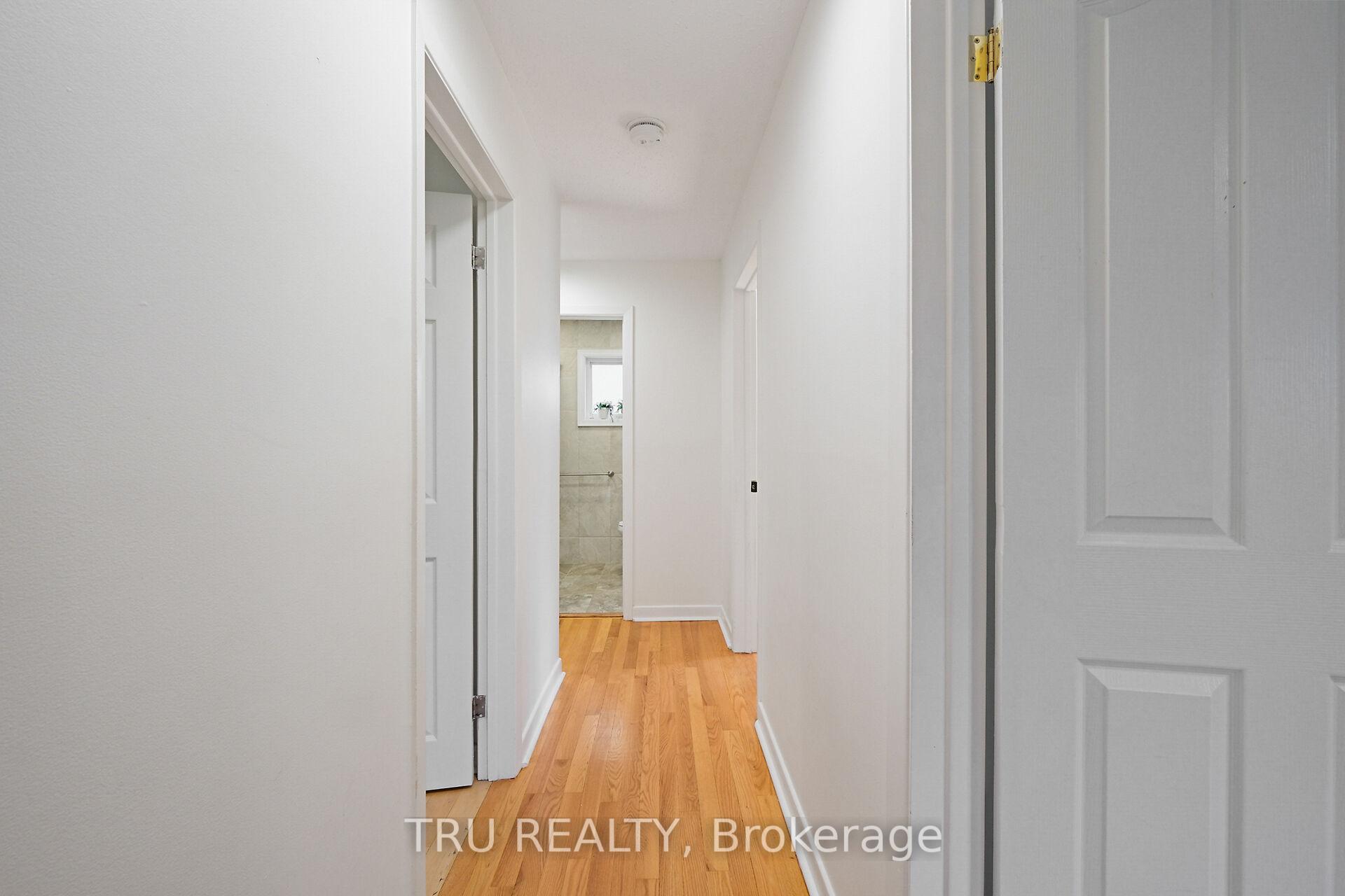 Photo 19 of 12 Apache Crescent, Ottawa, City View/Skyline/Fisher Heights/Parkwood Hills — HOMEH