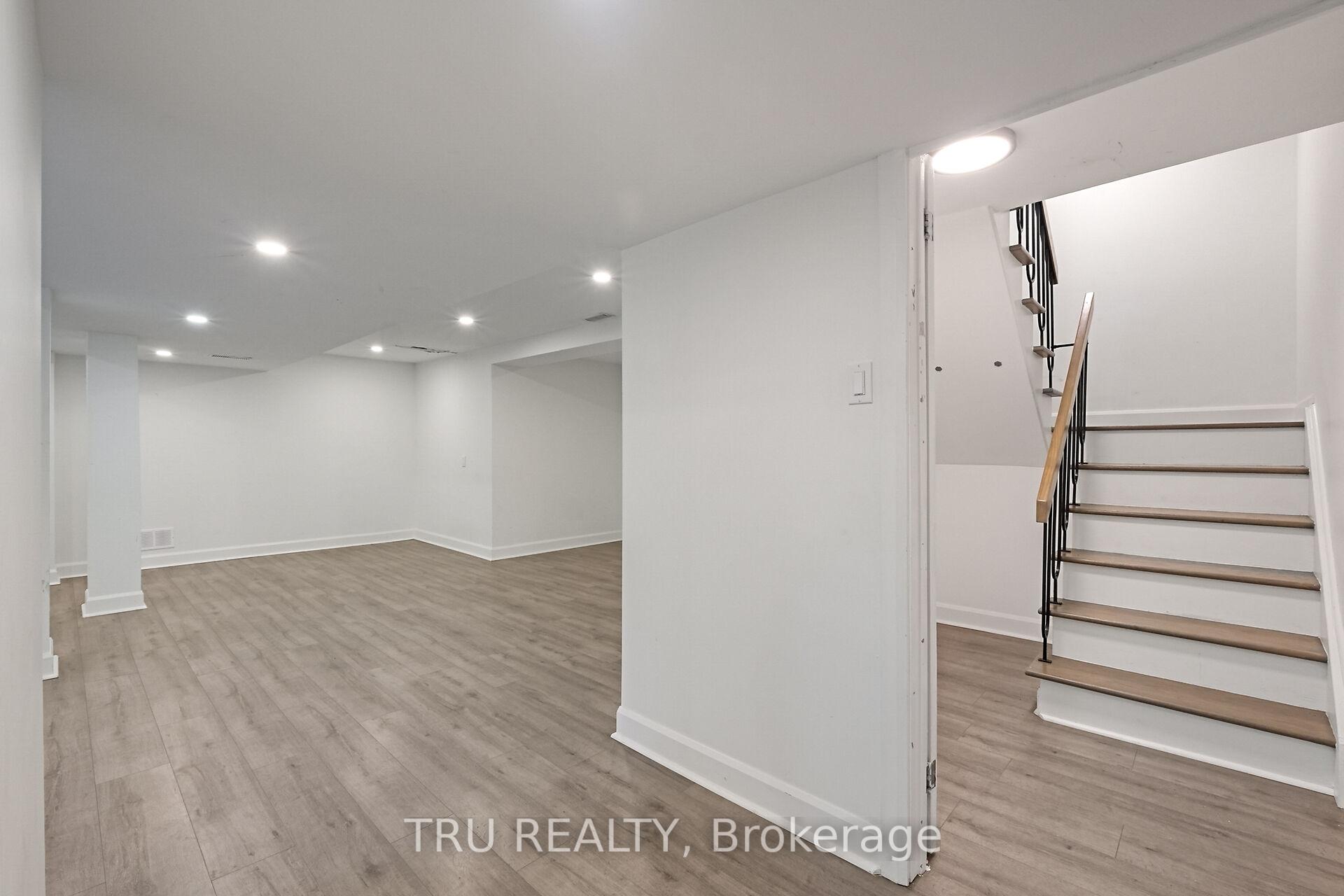 Photo 30 of 12 Apache Crescent, Ottawa, City View/Skyline/Fisher Heights/Parkwood Hills — HOMEH