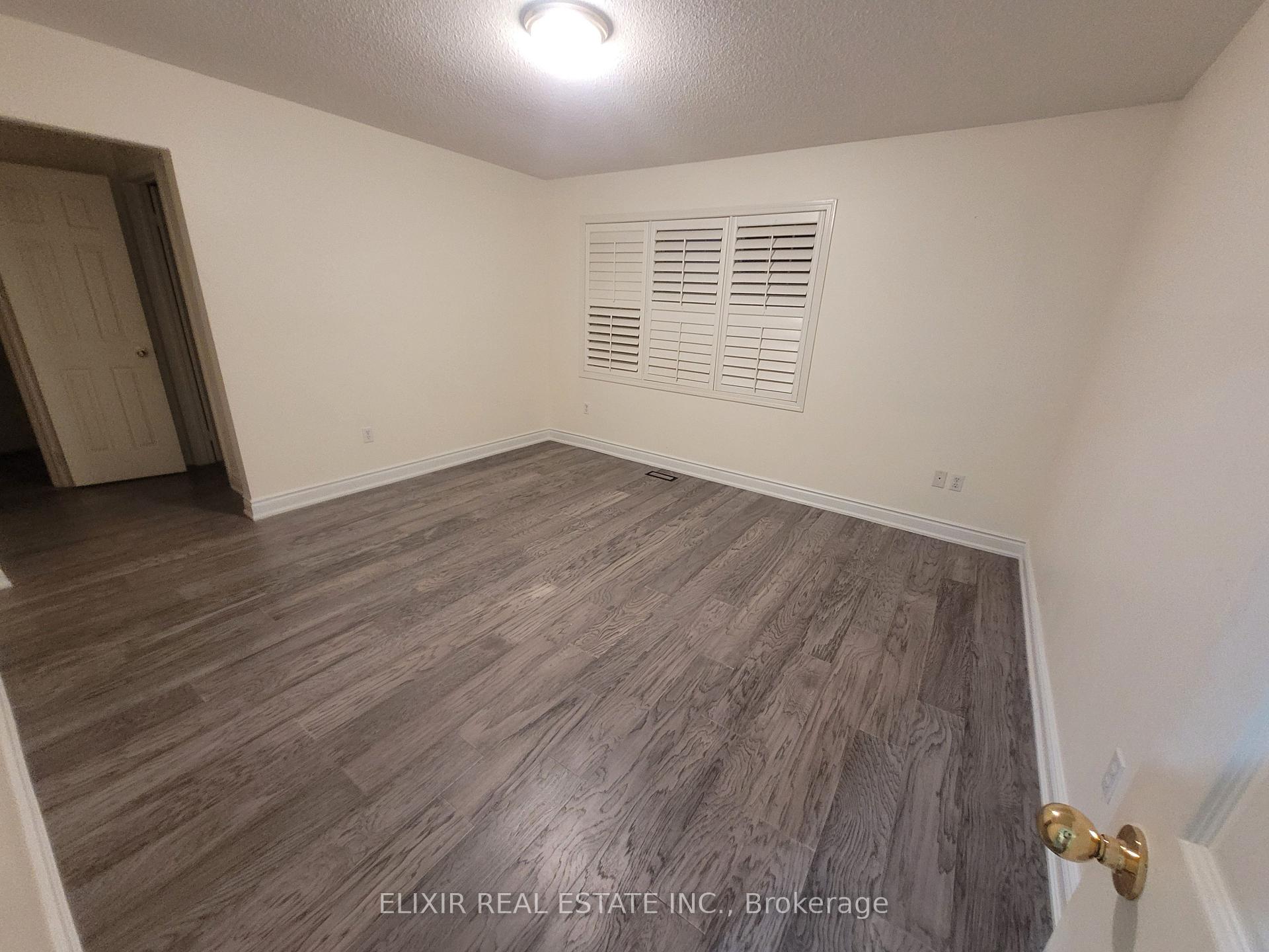Photo 12 of 21 Mortimer Drive, Brampton, Fletcher's Meadow — HOMEH