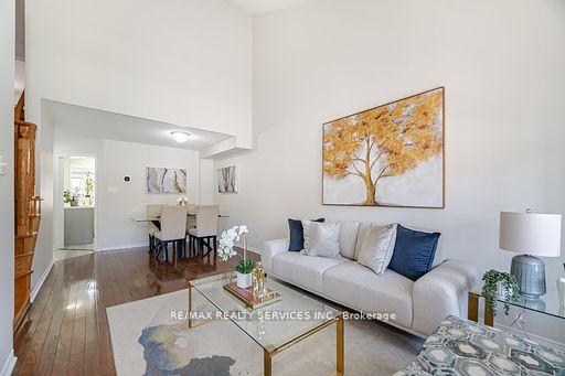 Photo 11 of 47 Heartleaf Crescent, Brampton, Fletcher's Meadow — HOMEH