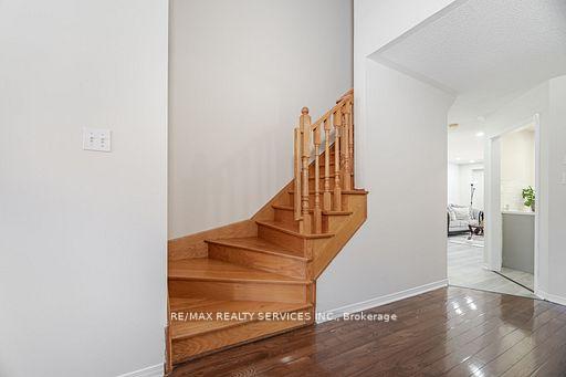 Photo 26 of 47 Heartleaf Crescent, Brampton, Fletcher's Meadow — HOMEH
