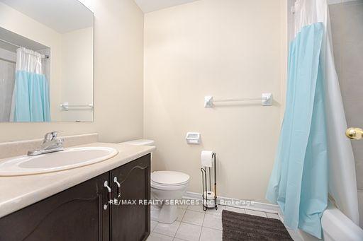 Photo 37 of 47 Heartleaf Crescent, Brampton, Fletcher's Meadow — HOMEH