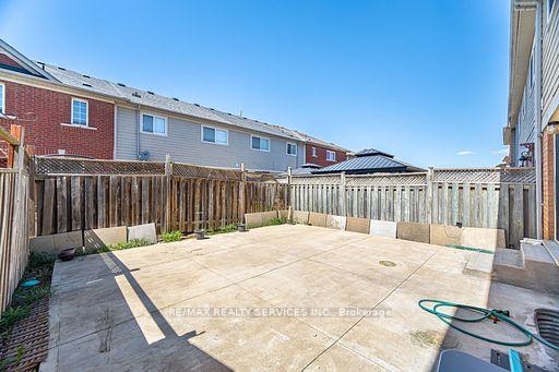 Photo 39 of 47 Heartleaf Crescent, Brampton, Fletcher's Meadow — HOMEH