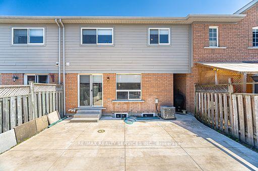 Photo 41 of 47 Heartleaf Crescent, Brampton, Fletcher's Meadow — HOMEH