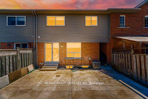 Photo 43 of 47 Heartleaf Crescent, Brampton, Fletcher's Meadow — HOMEH