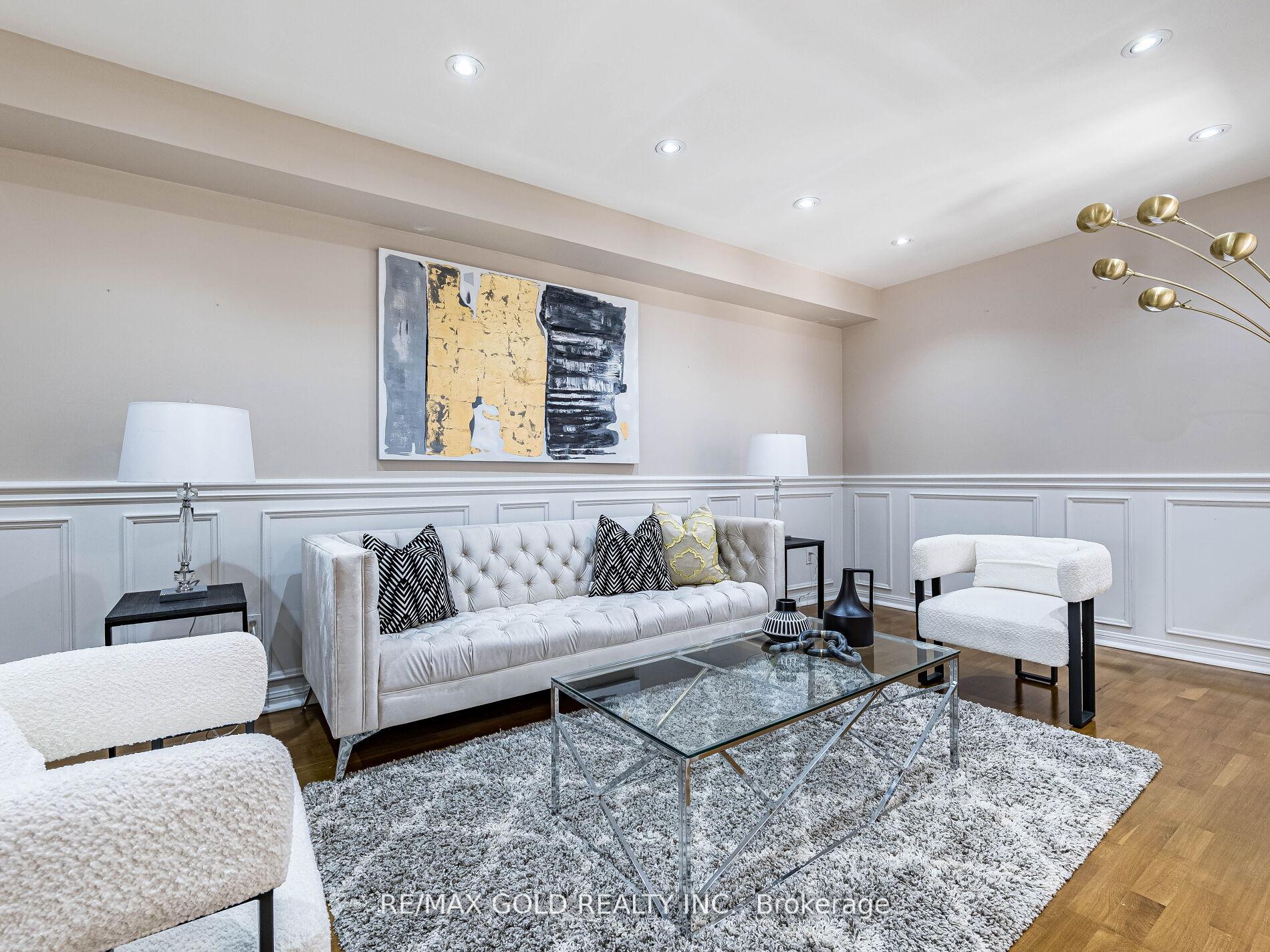 Photo 6 of 35 Garibaldi Drive, Brampton, Fletcher's Meadow — HOMEH