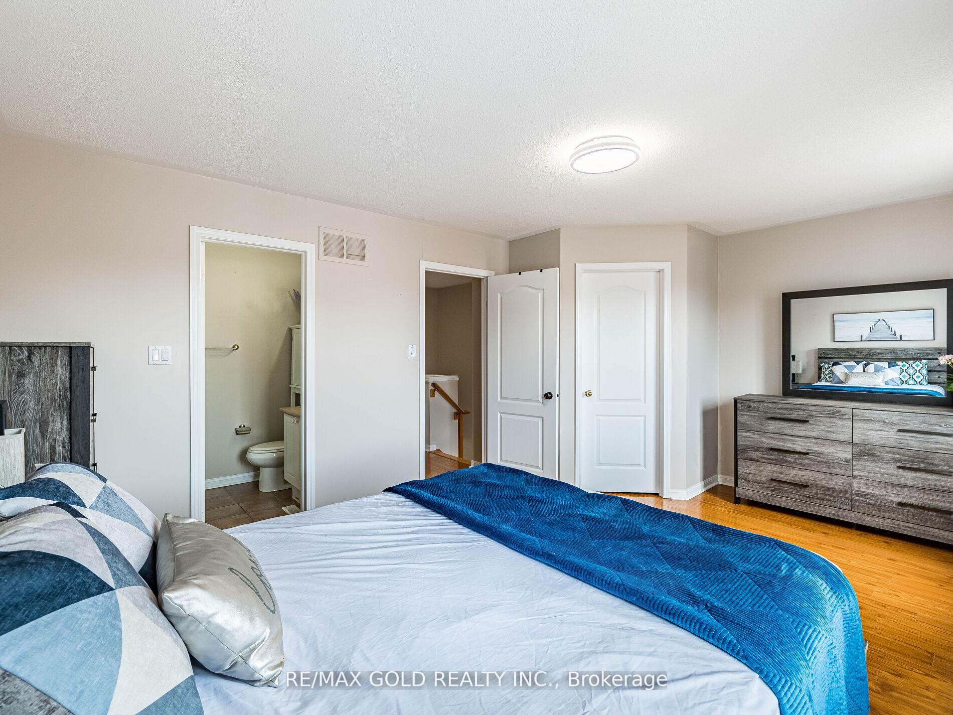 Photo 25 of 35 Garibaldi Drive, Brampton, Fletcher's Meadow — HOMEH