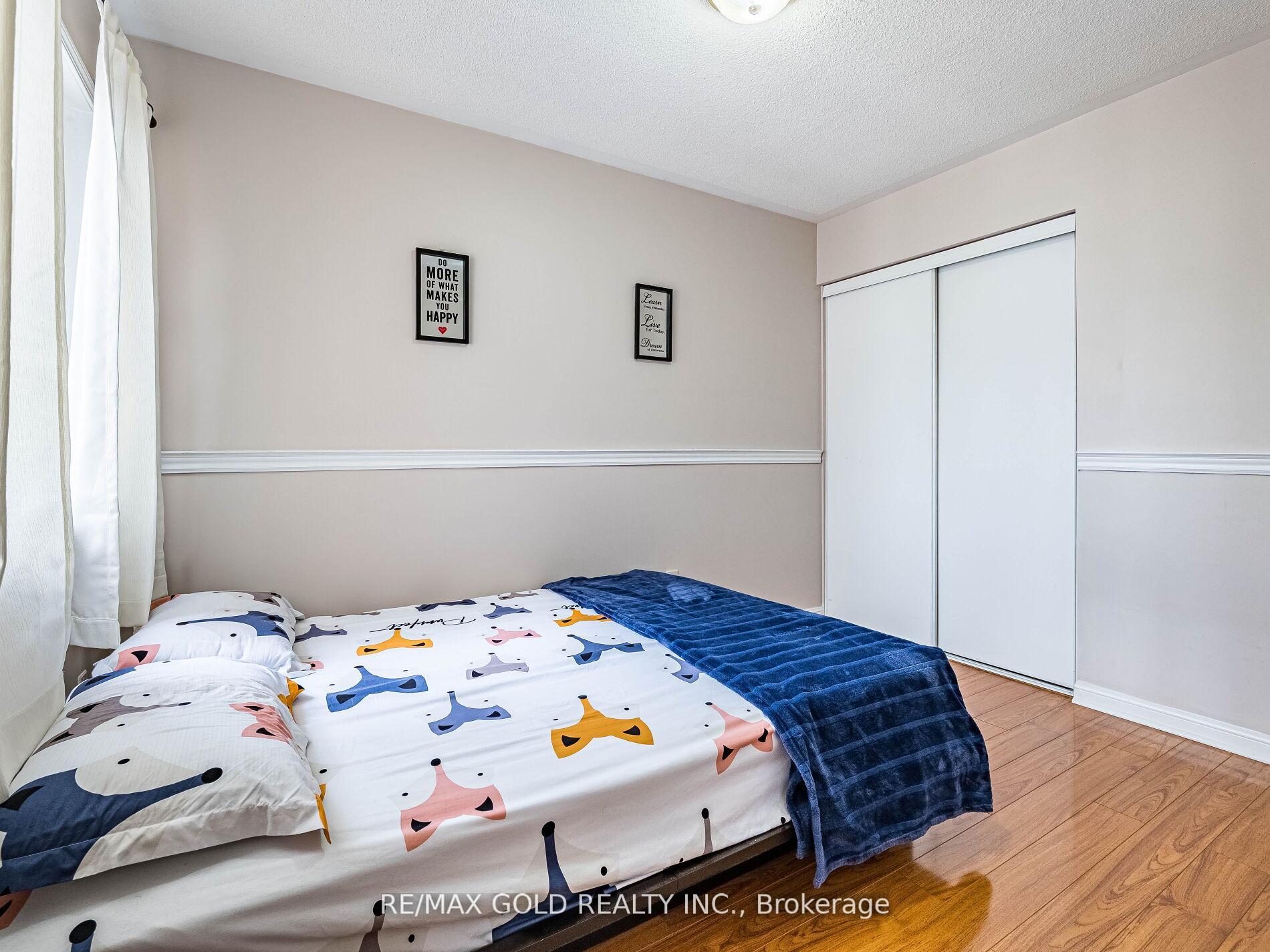 Photo 29 of 35 Garibaldi Drive, Brampton, Fletcher's Meadow — HOMEH