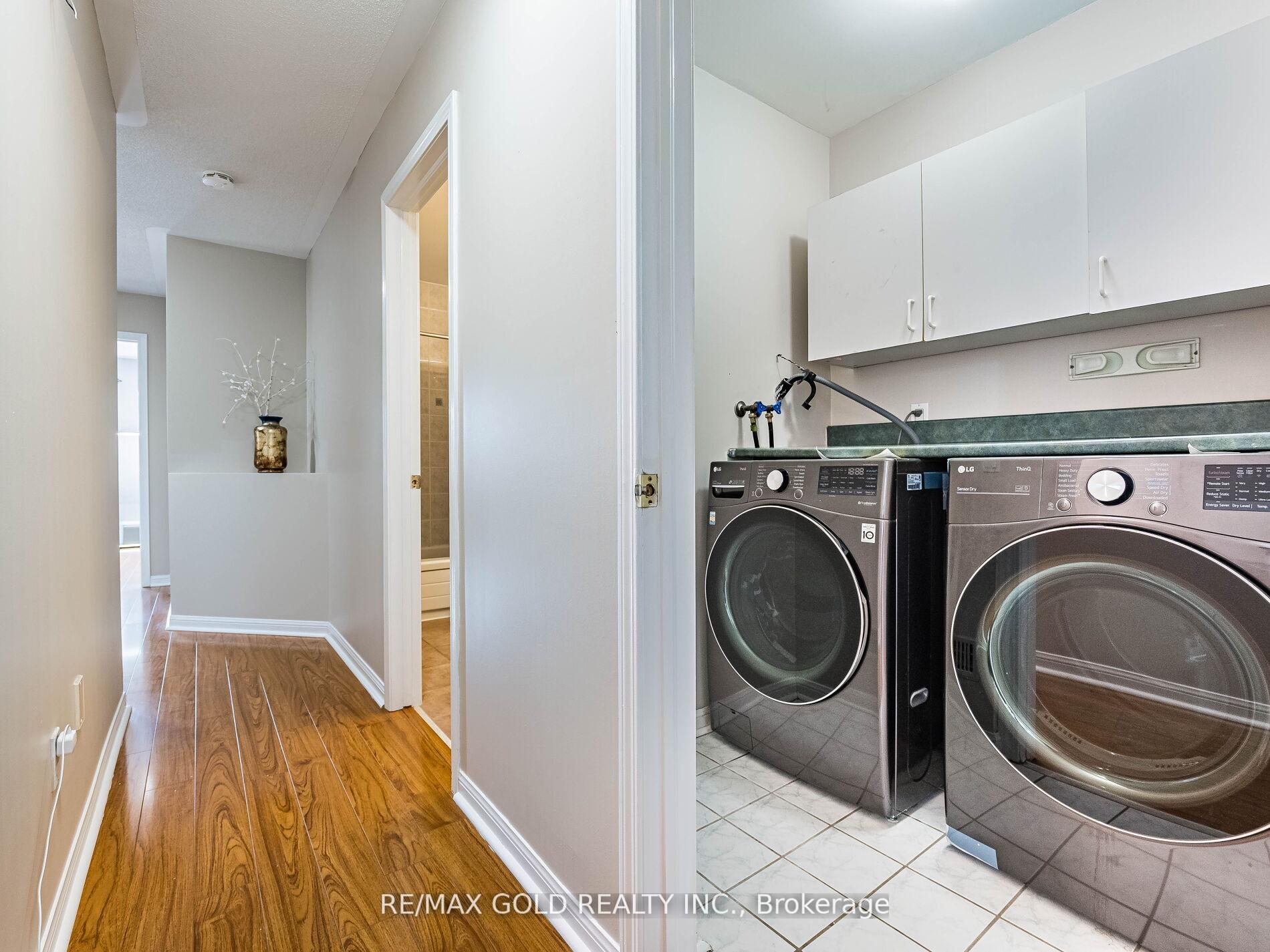 Photo 31 of 35 Garibaldi Drive, Brampton, Fletcher's Meadow — HOMEH