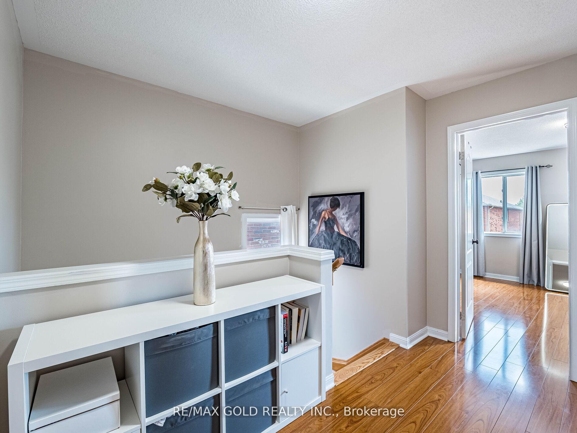 Photo 32 of 35 Garibaldi Drive, Brampton, Fletcher's Meadow — HOMEH