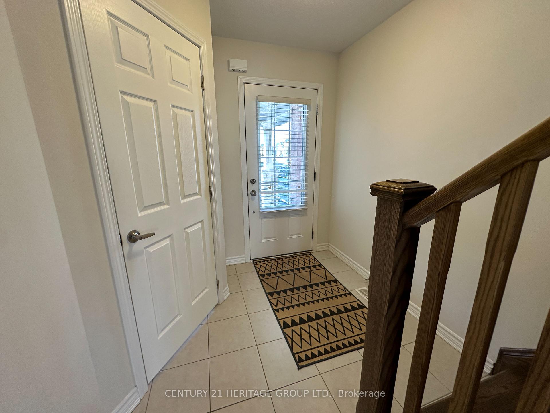 Photo 5 of 9 Stocks Lane, Aurora, Rural Aurora — HOMEH