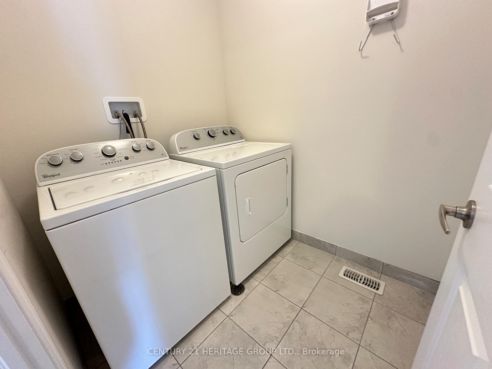 Photo 37 of 9 Stocks Lane, Aurora, Rural Aurora — HOMEH
