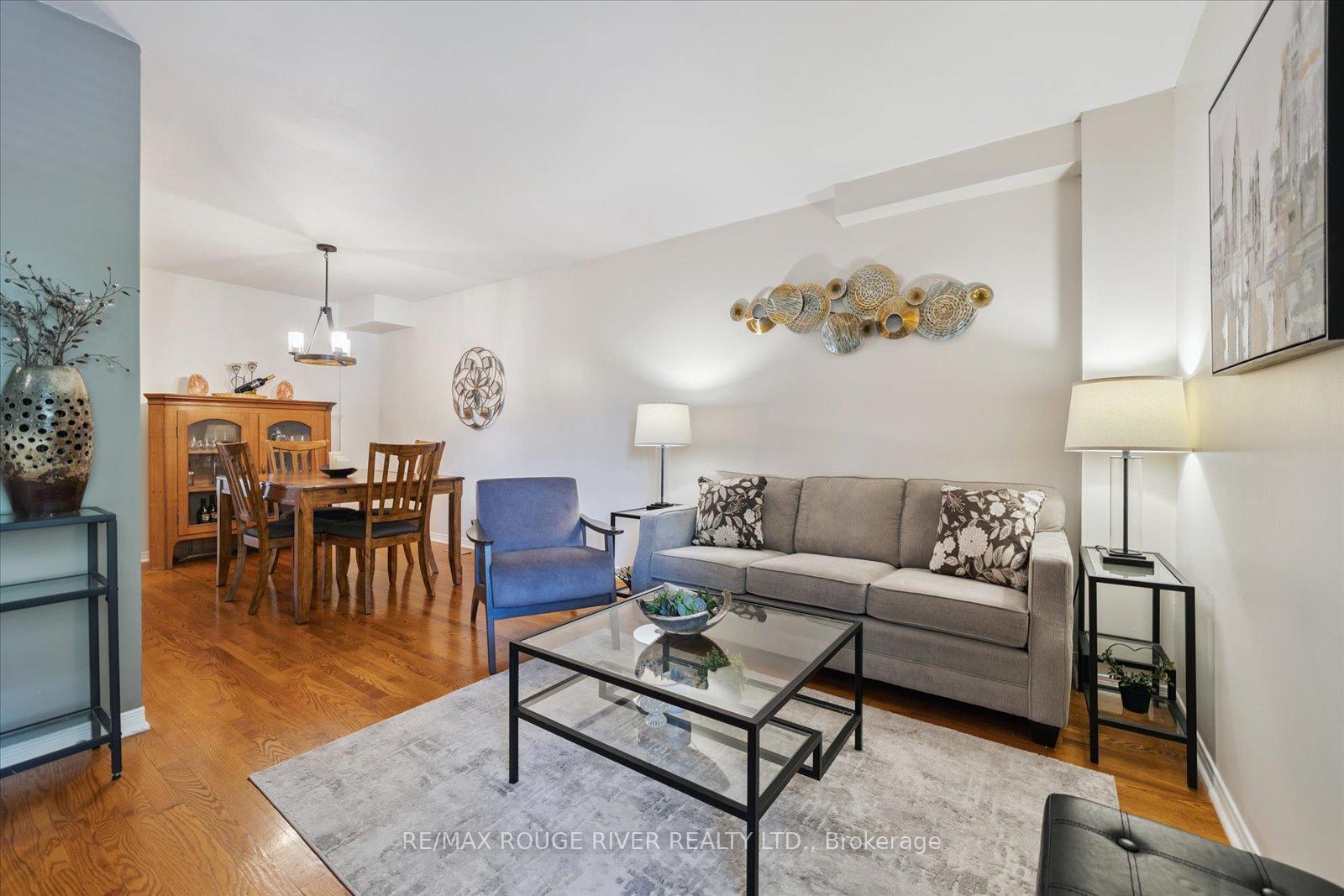 Photo 5 of 50 Chalmers Crescent, Ajax, Central — HOMEH