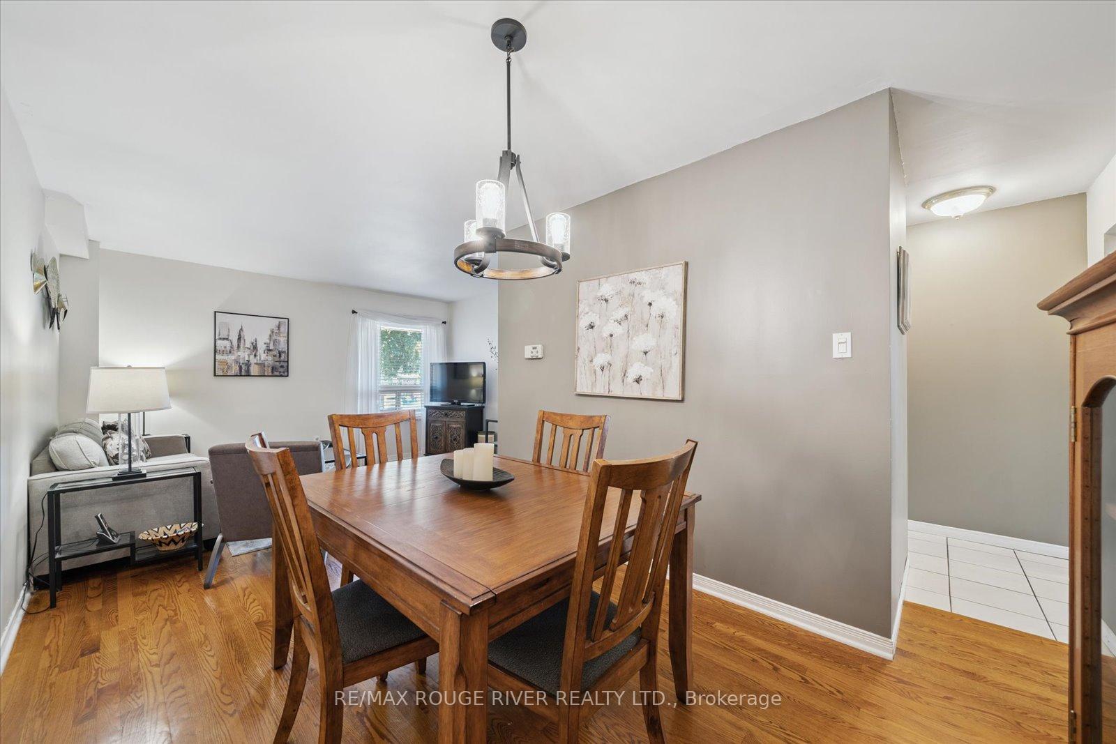 Photo 7 of 50 Chalmers Crescent, Ajax, Central — HOMEH