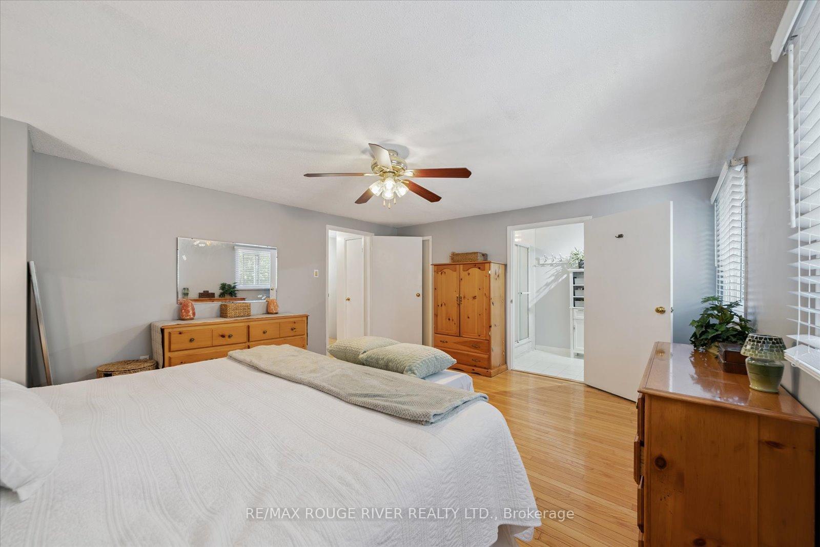 Photo 16 of 50 Chalmers Crescent, Ajax, Central — HOMEH