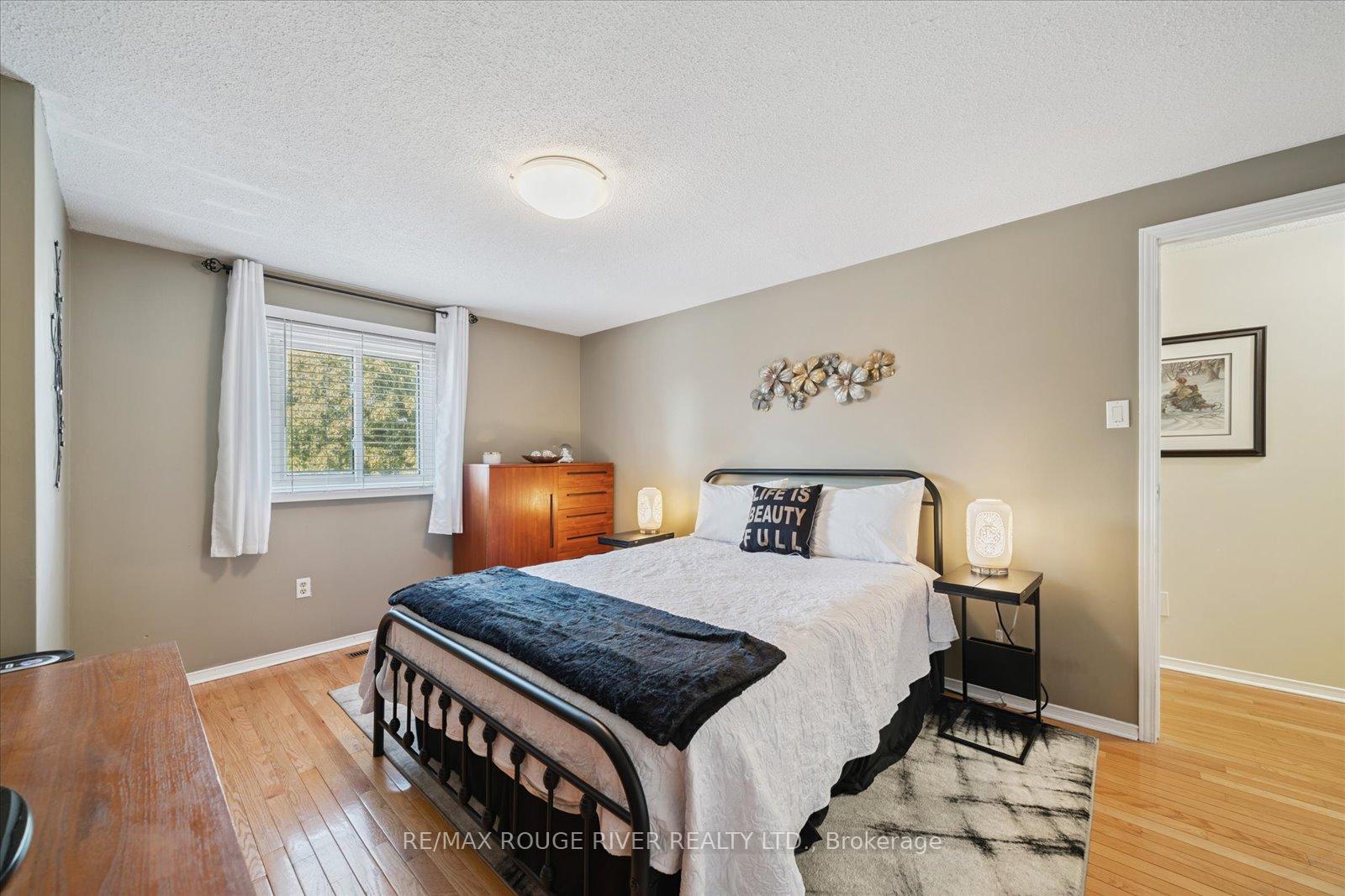 Photo 21 of 50 Chalmers Crescent, Ajax, Central — HOMEH