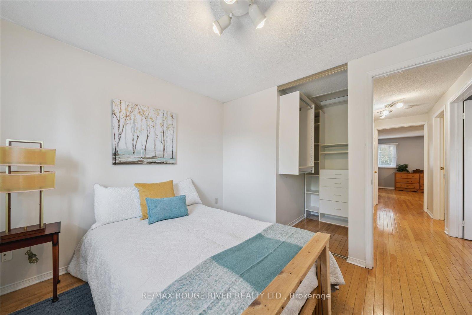 Photo 24 of 50 Chalmers Crescent, Ajax, Central — HOMEH