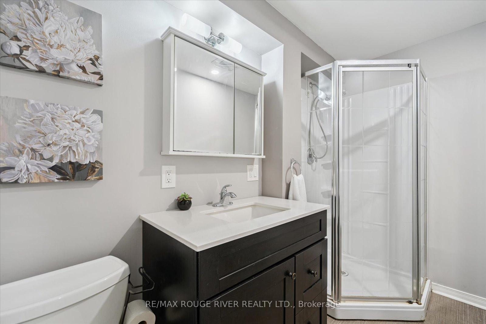 Photo 32 of 50 Chalmers Crescent, Ajax, Central — HOMEH