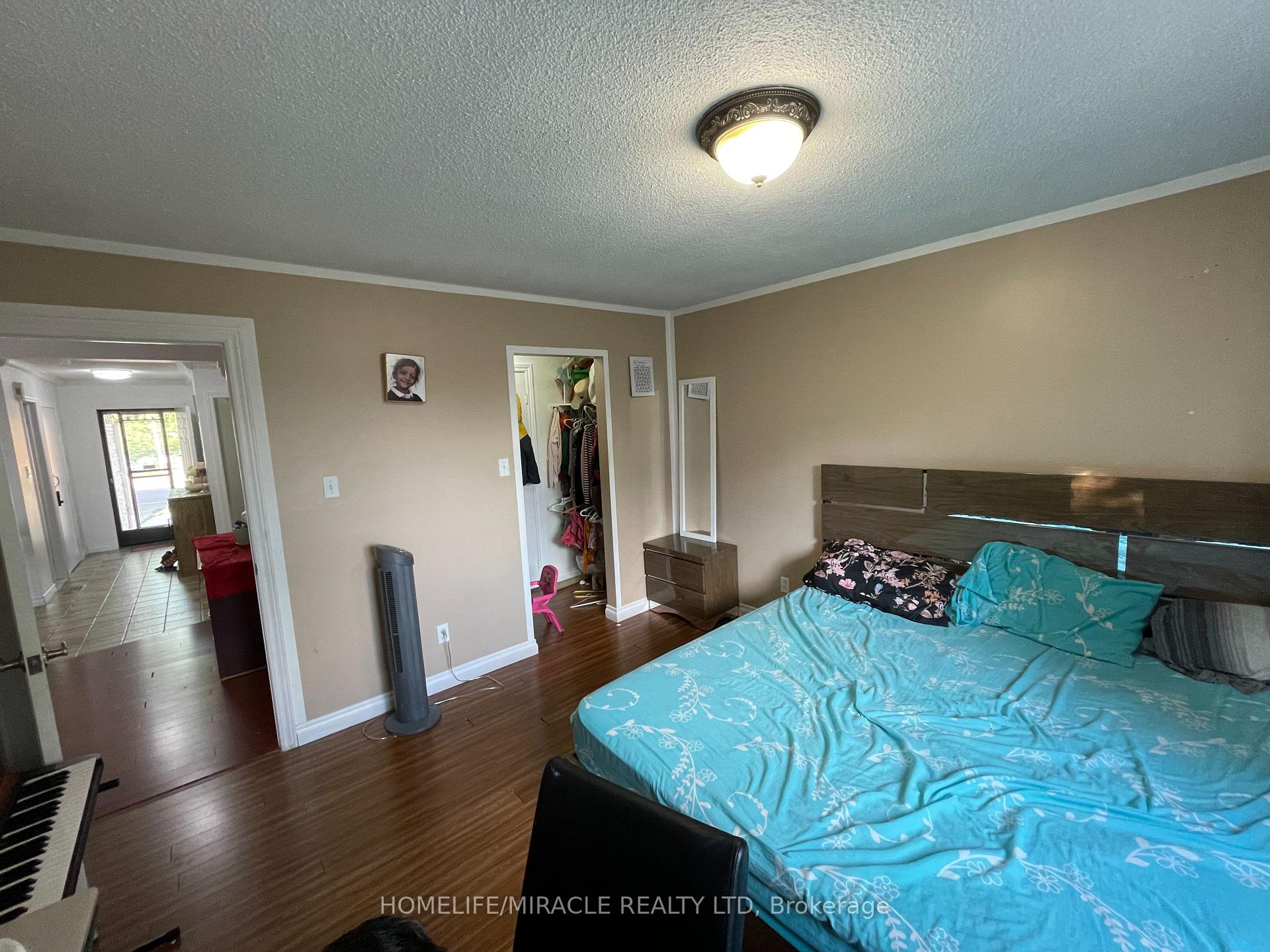 Photo 8 of 36 Richvale Drive S, Brampton, Heart Lake East — HOMEH